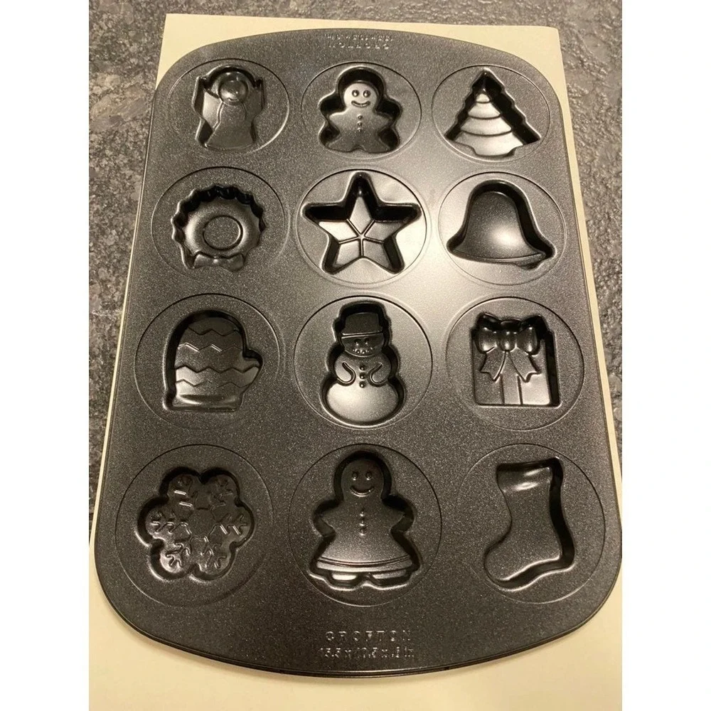 Crofton Chef's‎ Christmas Collection Pan